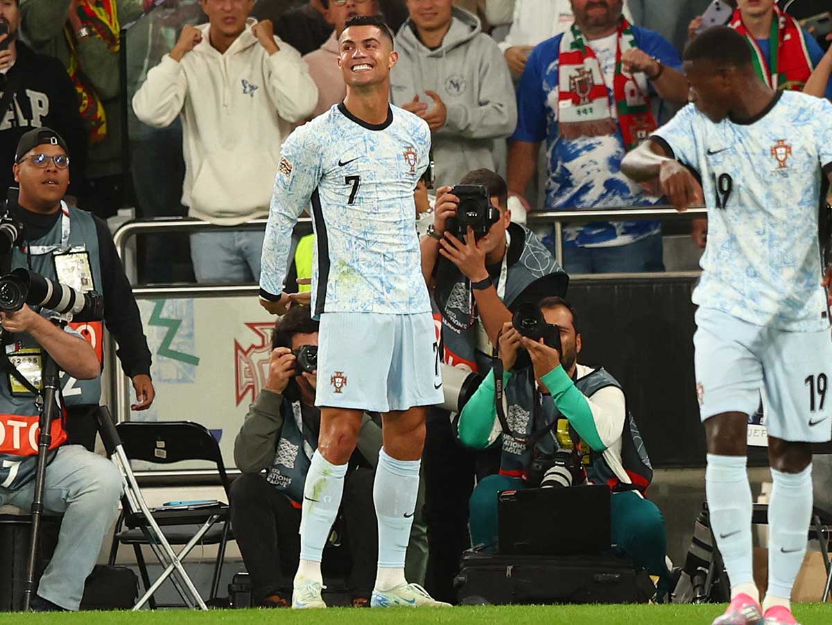 Portugal vence a Croacia 2-1 en la UEFA Nations League, con Cristiano Ronaldo marcando su gol 900, hecho histórico.