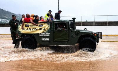 Sedena refuerza el rescate en Acapulco tras el ciclón ‘John’ con 9,245 elementos y maquinaria para apoyar a los afectados por inundaciones.