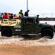 Sedena refuerza el rescate en Acapulco tras el ciclón ‘John’ con 9,245 elementos y maquinaria para apoyar a los afectados por inundaciones.