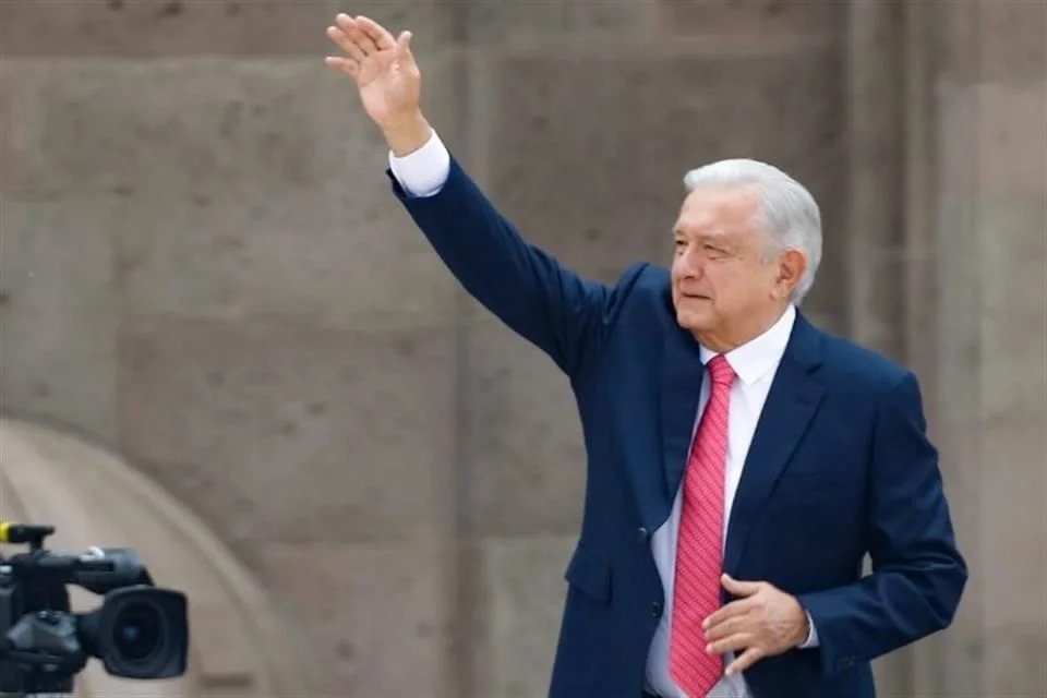 López Obrador expresó sus condolencias a la familia del sargento caído en cumplimiento de su deber y detalló que los militares habían acudido para evitar más enfrentamientos y proteger a civiles.