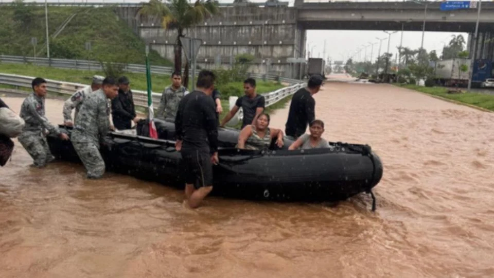 Guerrero reportaba ocho víctimas, mientras que Oaxaca sumaba dos fallecidos.