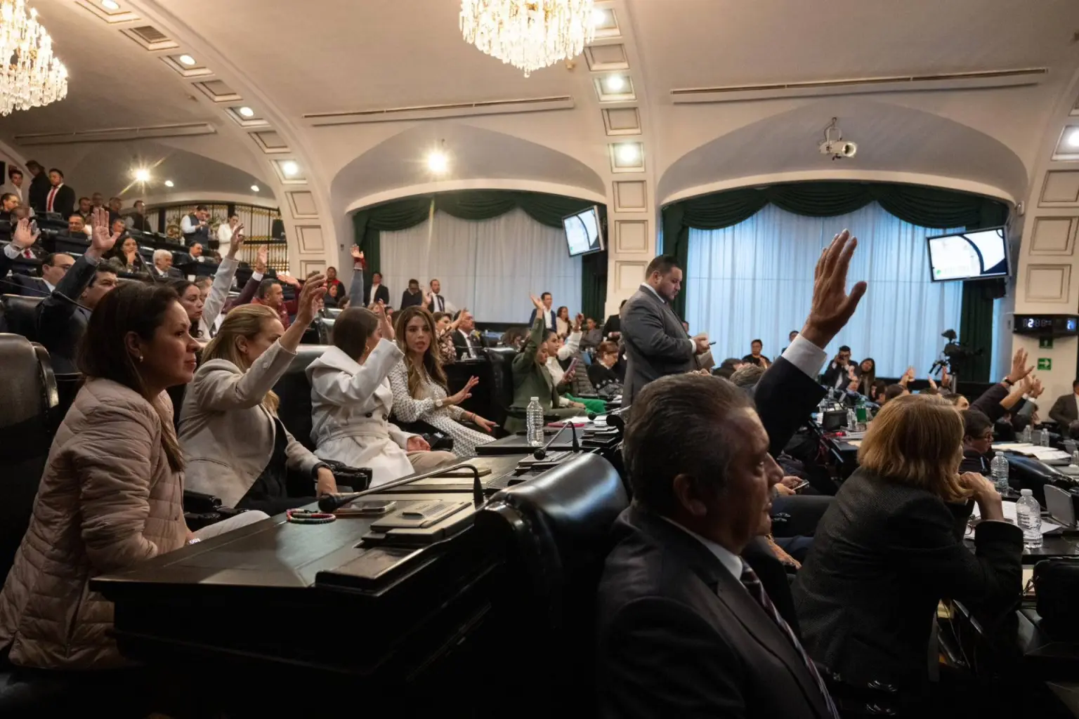 El mandatario apuntó que la decisión fue tomada libremente por los legisladores.