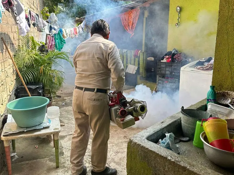 Un total de 38 mil 726 personas presentan síntomas de dengue, pero no se consideran casos confirmados debido a la falta de pruebas.