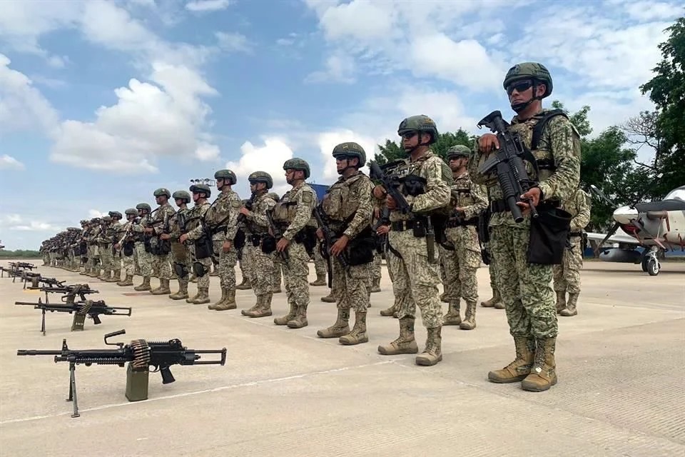 Refuerzan seguridad en Culiacán con 100 elementos de Fuerzas Especiales tras visita de García Harfuch, en respuesta a la violencia del narco.