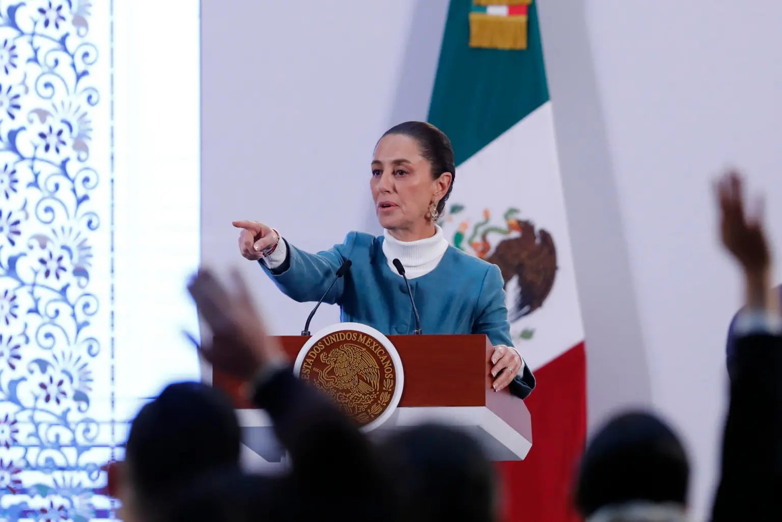 Sheinbaum señaló que regresará a México el día 19 para presidir el desfile conmemorativo del 20 de noviembre por el aniversario de la Revolución Mexicana.