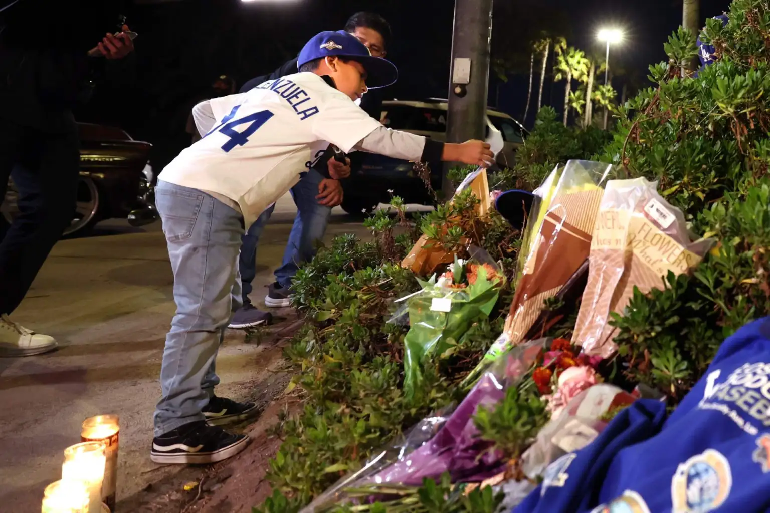 Considerado uno de los deportistas más importantes de México, Valenzuela dejó una huella imborrable tanto en el país como en el béisbol de las Grandes Ligas.