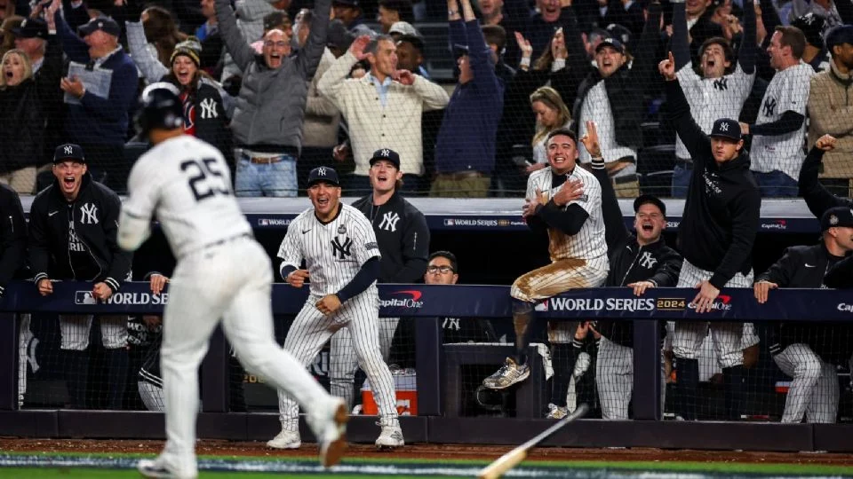 Yankees evita barrida y apalea a Dodgers 11-4.