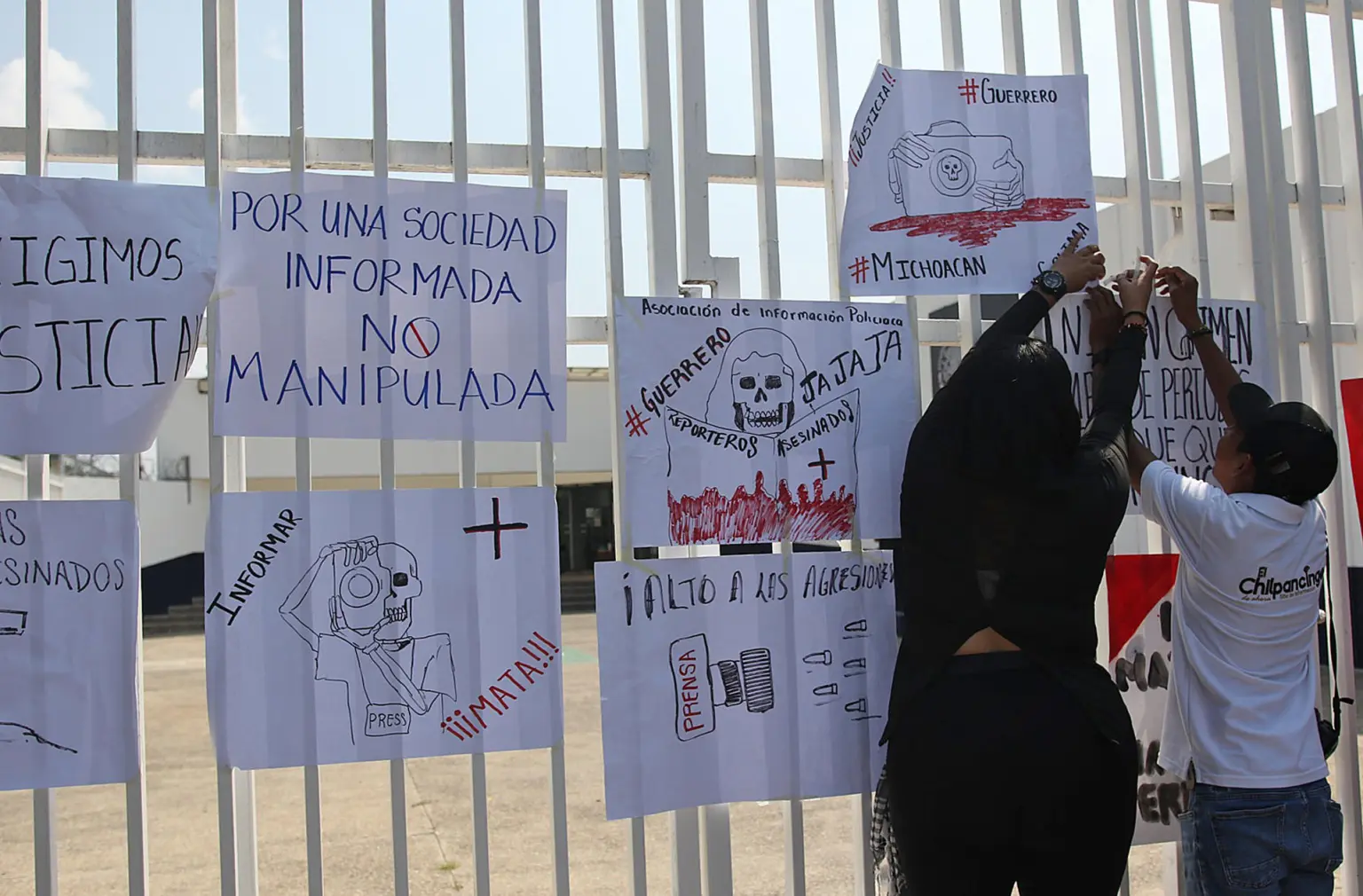 Periodistas en Guerrero protestan por asesinatos de colegas.