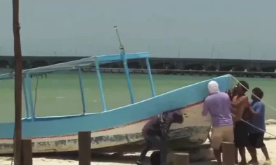 Los pescadores se encontraban a bordo de tres lanchas y un barco de mediana altura cuando recibieron la advertencia de resguardarse debido al peligro inminente del huracán.