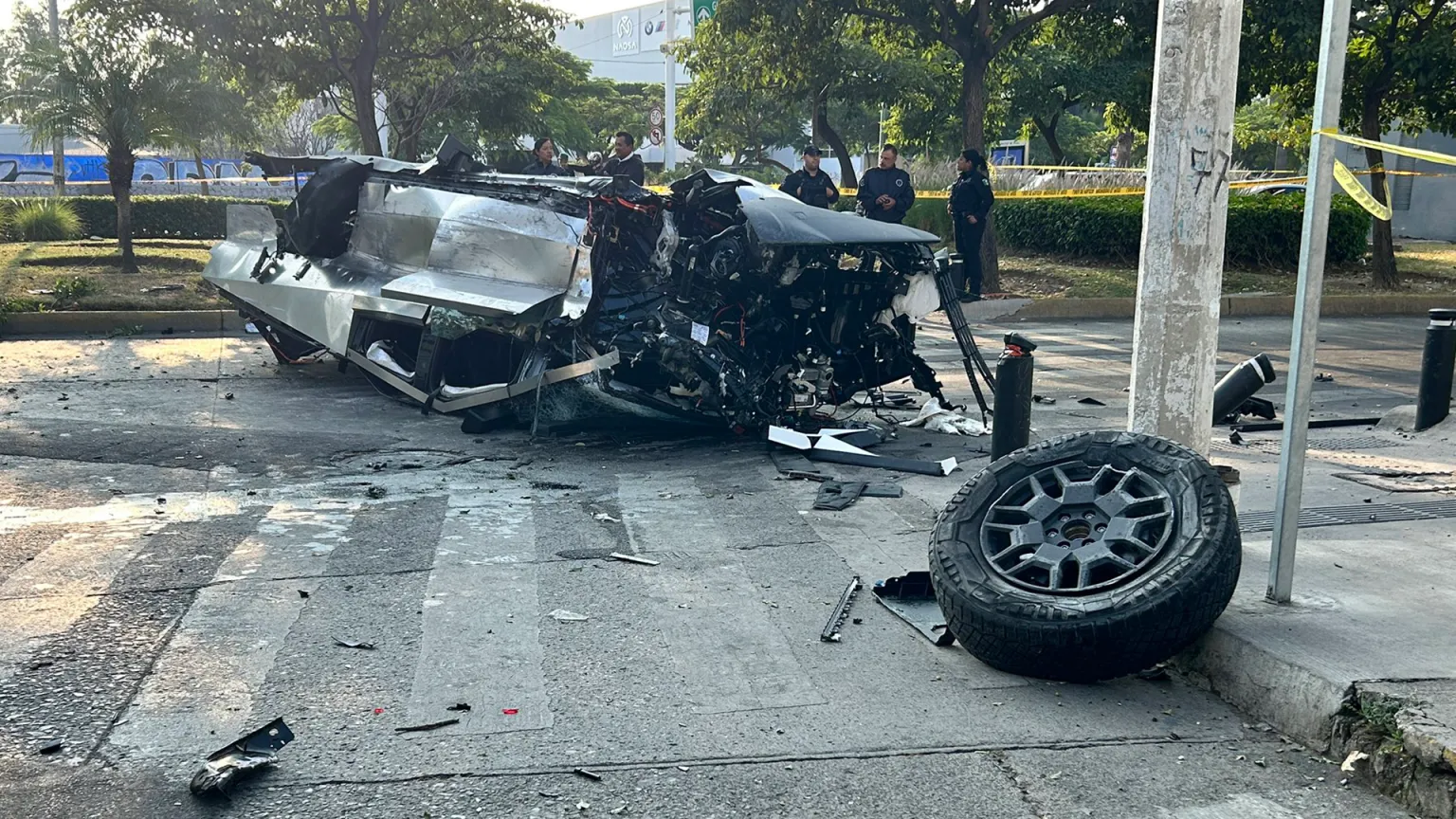 El dueño de Tesla aseguró que: la Cybertruck es más resistente que una bolsa de clavos.