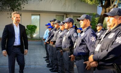 Monterrey duplica bono de productividad para policías. Alcalde Adrián de la Garza asegura salario integrado mínimo de 25 mil pesos.