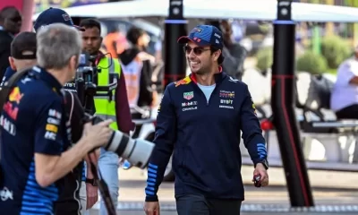 Checo Pérez asegura que seguirá con Red Bull en 2025, desmiente rumores de salida y se enfoca en cerrar fuerte la temporada en Abu Dhabi.