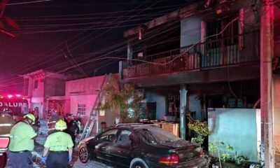 Un incendio en Guadalupe dejó una persona muerta y siete lesionadas, tras explotar pirotecnia almacenada en una casa.