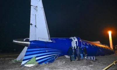 Avión de AZAL derribado por misil ruso en Kazajistán deja 38 muertos. Expertos brasileños se sumarán a la investigación del siniestro.