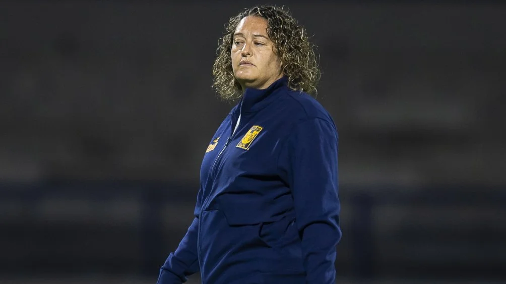 Milagros Martínez dejaría Tigres Femenil tras tres torneos al mando, con tres títulos. Se espera anuncio de nuevo entrenador.