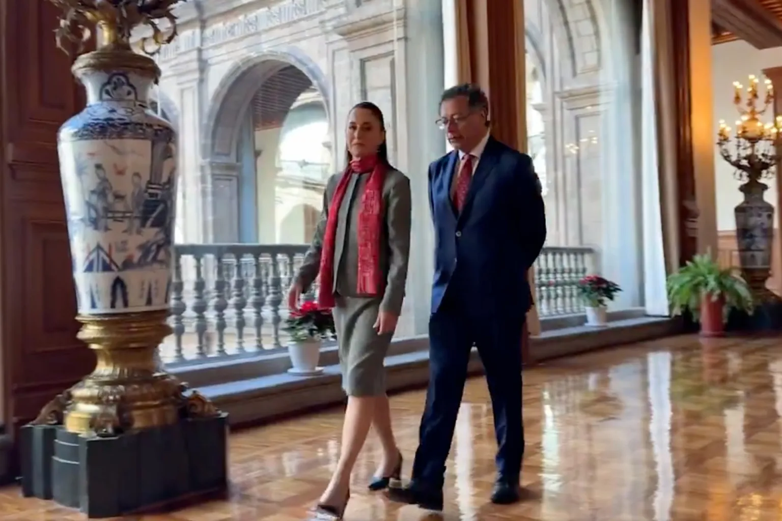 Claudia Sheinbaum recibe a Gustavo Petro en Palacio Nacional