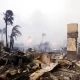 Dos muertos y más de 80 mil evacuados por incendios en Los Ángeles; el fuego, impulsado por vientos de 160 km/h, arrasa miles de hectáreas.