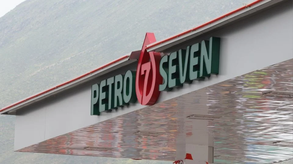 Escalante detalló que las estaciones señaladas son Petro 7 Seven (Petromax) en San Pedro Garza García y Mobil (Orsan del Norte) en Monterrey