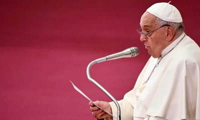 A través de un telegrama enviado por el cardenal Pietro Parolin al arzobispo de Los Ángeles el pontífice expresó su apoyo a los afectados