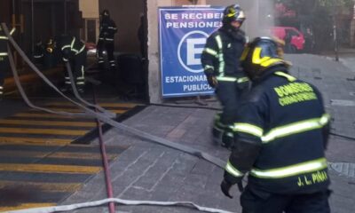 El Escuadrón de Rescate y Urgencias Médicas (ERUM) atendió a 40 personas afectadas por inhalación de humo, mientras el inmueble fue evacuado.