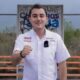 El alcalde de García viajará a España para registrar la palabra "chirigüillo" en la RAE, generando polémica y críticas en redes sociales.