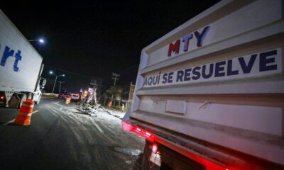 Los trabajadores de Servicios Públicos de Monterrey trabajan 24/7 para mantener en buenas condiciones el pavimento de calles y avenidas de la ciudad.