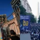 En São Paulo, Brasil, unas 50 personas se reunieron frente al consulado argentino para expresar su repudio a las declaraciones de Milei y a las políticas de discriminación impulsadas tanto por él como por Donald Trump