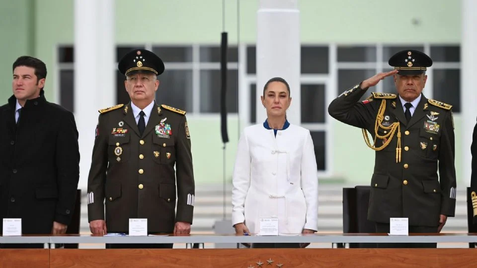 Sheinbaum anunció un incremento en las percepciones salariales de los integrantes del Ejército, como reconocimiento a su esfuerzo y compromiso