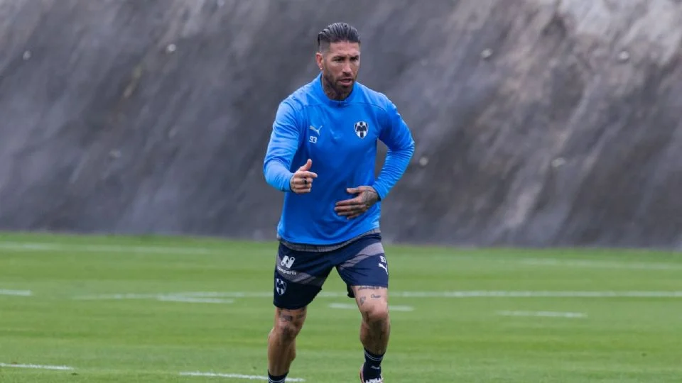 Para celebrar el próximo debut del español, el plantel albiazul realizó un tradicional asado en las instalaciones de El Barrial.