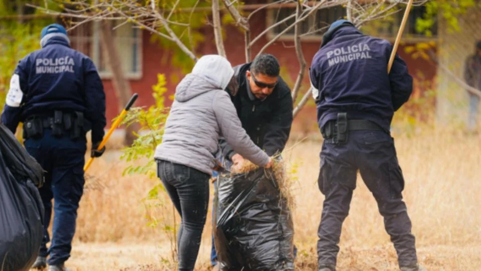 A estas brigadas también se suman oficiales de la Secretaría de Seguridad Pública y Vialidad de Santa Catarina, reforzando el compromiso del municipio con la educación y el bienestar infantil.