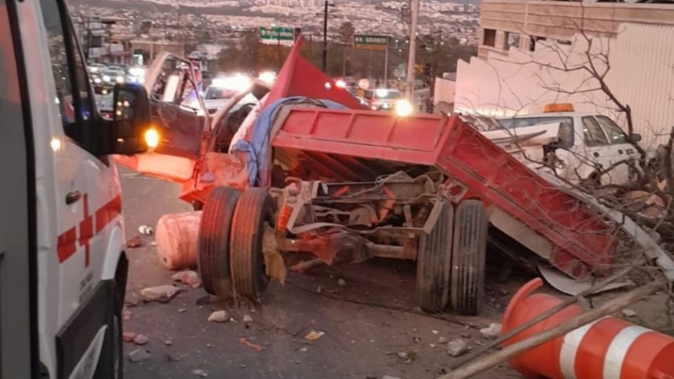 El área permaneció cerrada por varias horas mientras se realizaban las labores de auxilio y peritaje.