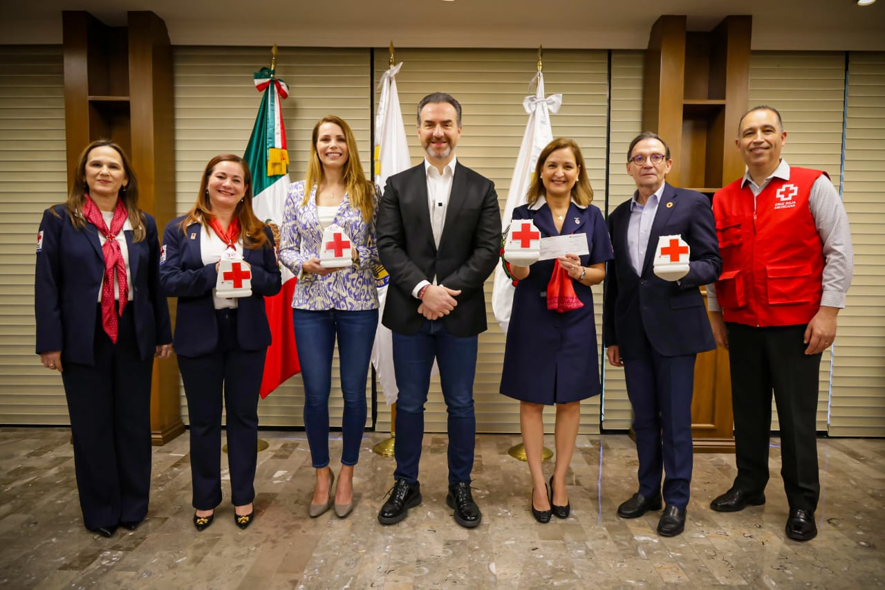 Bajo el lema “las emergencias no esperan, no dejes de ayudar” la colecta coincide con el aniversario 115 de la Cruz Roja Mexicana y 88 de la delegación estatal.