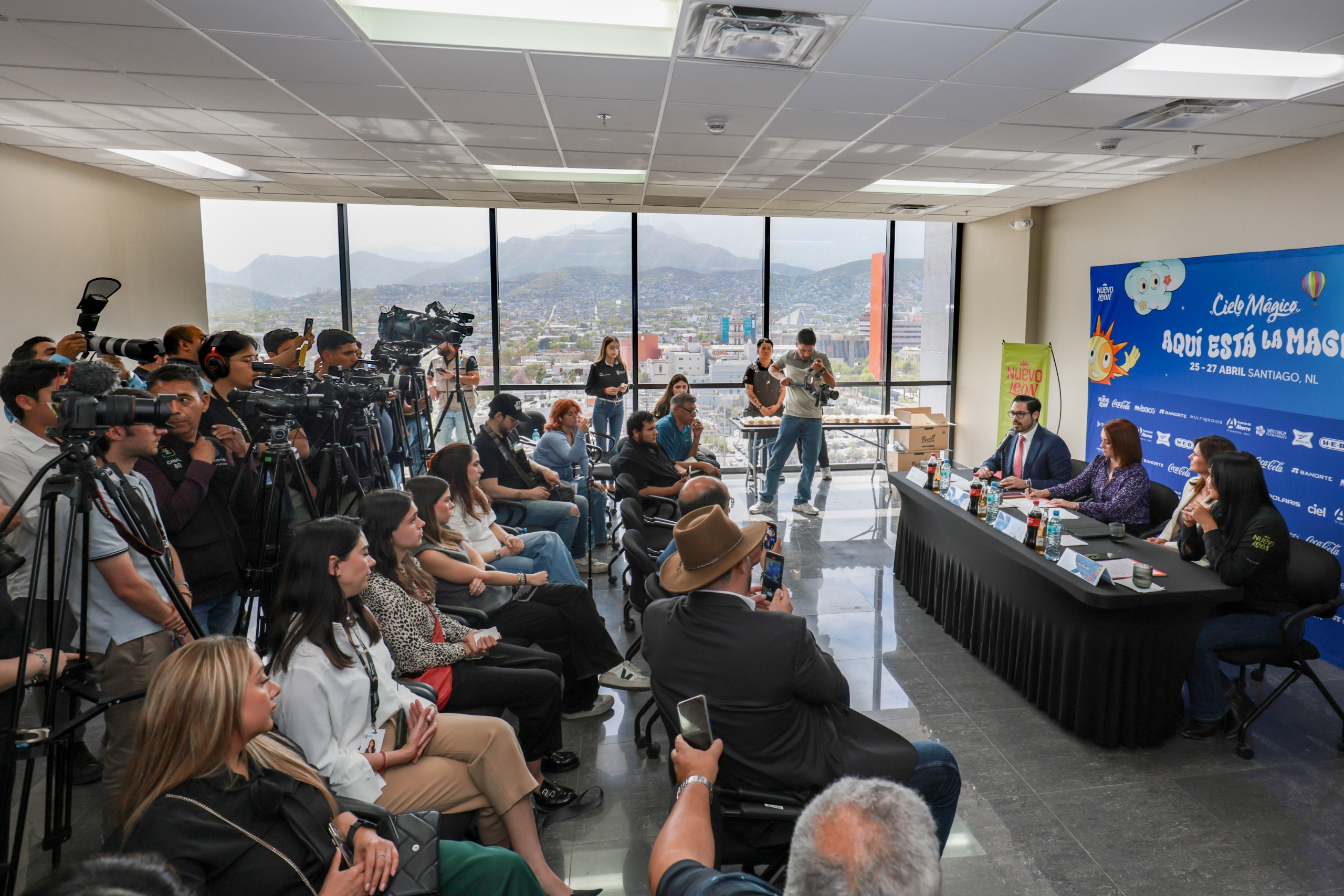 El evento beneficiará a las familias de la sierra de Santiago