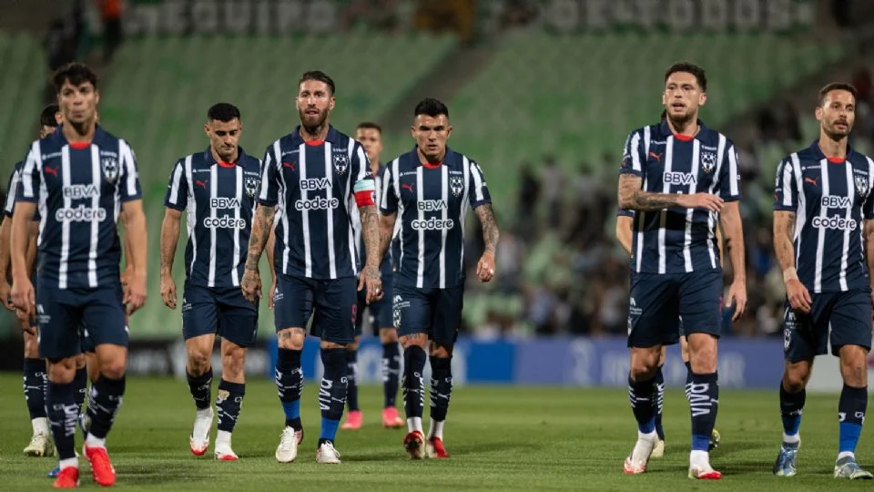 La eliminación de Rayados agrava la crisis del equipo, que ahora deberá replantear su futuro en el torneo local.