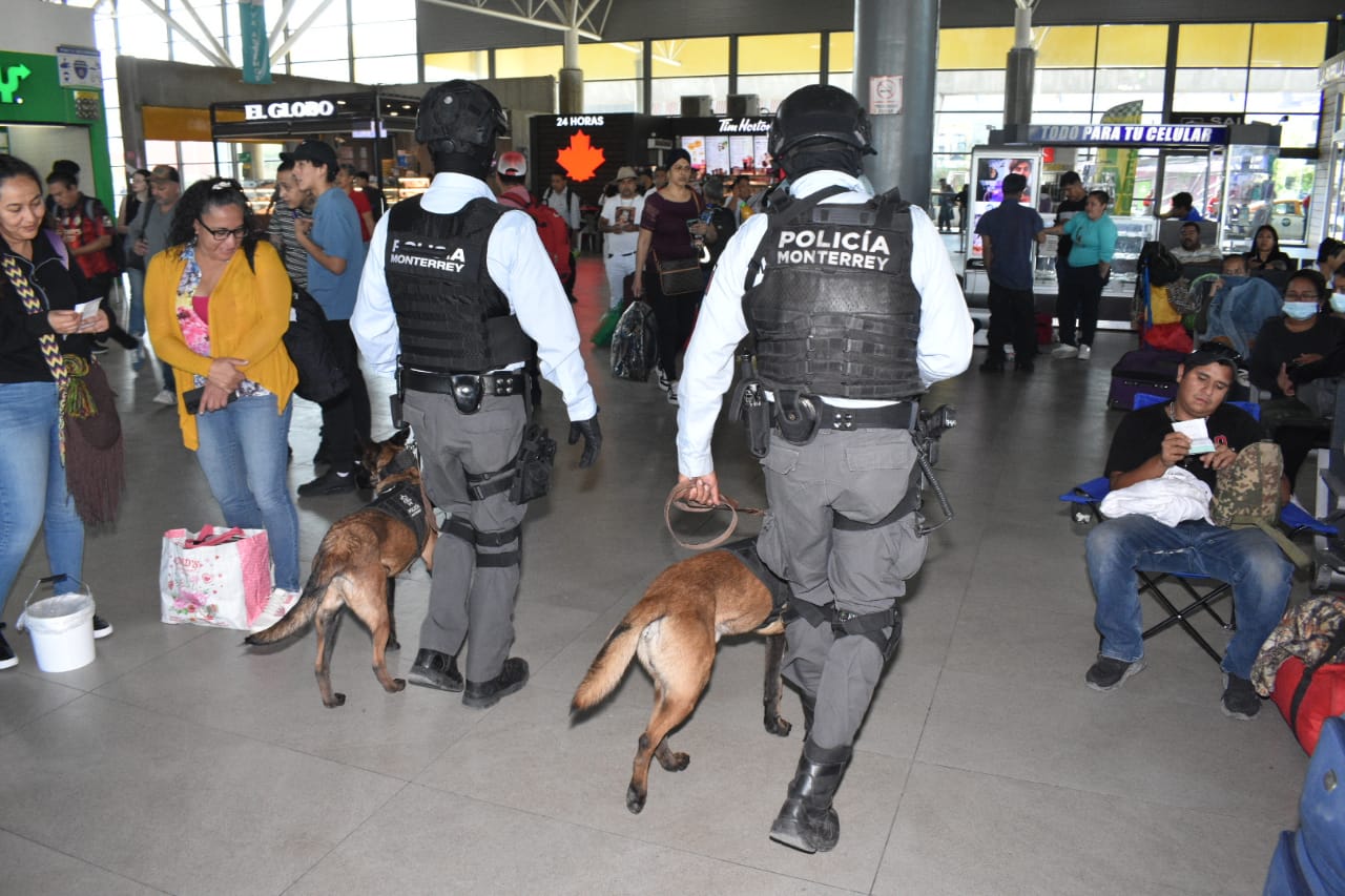 Las autoridades exhortaron a los viajeros a tomar precauciones, como evitar el diálogo con extraños y reportar cualquier situación sospechosa a los elementos de la Policía de Monterrey