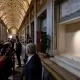 "El dolor por su partida nos asalta, pero también la esperanza que sembró", expresó Parolin en su emotiva homilía.
