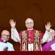 El nuevo Papa hizo un llamado a la unidad y a la esperanza: “Dios nos quiere, Dios nos ama a todos. El mal no va a prevalecer... Sin miedo, unidos, mano en la mano de Dios y entre nosotros, sigamos adelante. Seamos discípulos de Cristo”.