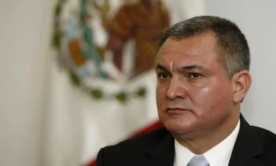 . La sentencia obliga a García Luna a pagar 748 millones de dólares, mientras que su esposa deberá cubrir mil 740 millones de dólares en concepto de daños y perjuicios.