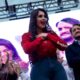 La presidenta nacional de Morena, Luisa María Alcalde, calificó el arresto como ilegal y exigió la liberación inmediata de la aspirante. "¡Basta de abusos! Dejen al pueblo decidir en libertad", escribió en redes sociales.