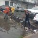 Las cinco zonas operativas de la Secretaría llevaron estas acciones en cada área, por mencionar alguna, en la zona centro se limpiaron 634 rejillas retirando 2.3 toneladas de basura