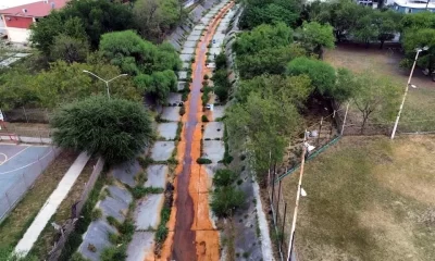 El derrame, que recorrió 12 kilómetros del arroyo y tiñó de rojo su cauce no canalizado, fue detectado a mediados de abril.