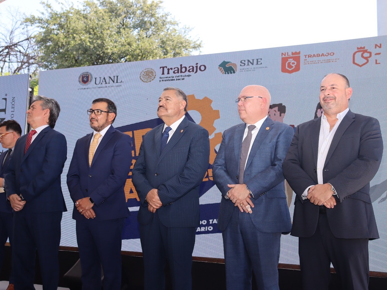 Más de mil vacantes de niveles operarios, ejecutivos, técnicos y profesionistas fueron ofertados a los asistentes