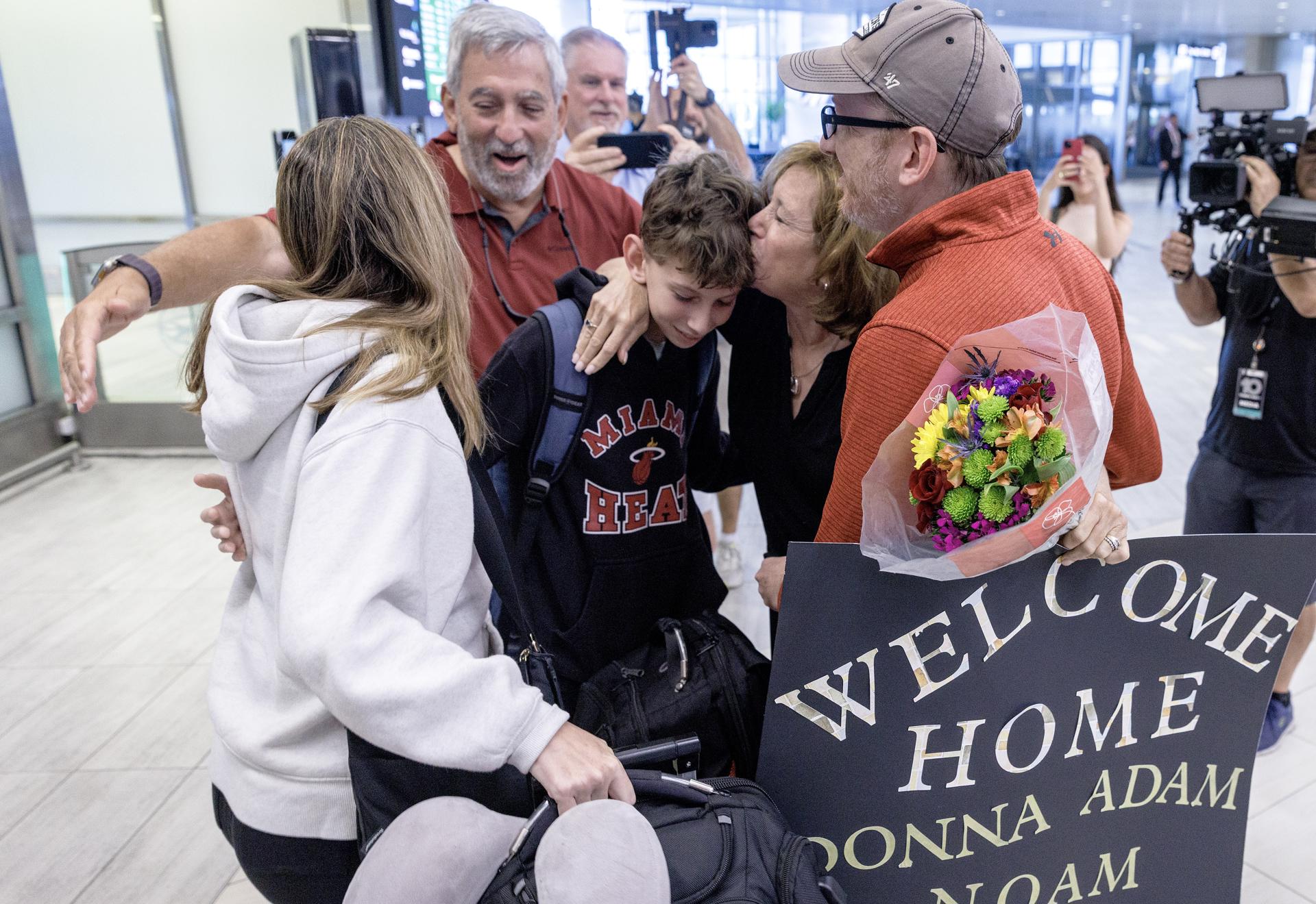 Las evacuaciones se han intensificado ante el creciente conflicto en Medio Oriente, especialmente tras los recientes ataques de la Administración Trump contra instalaciones nucleares iraníes.
