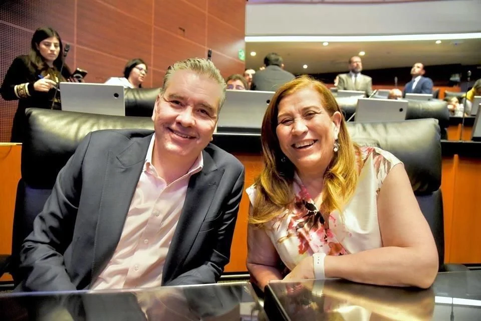 Los maestros demandan el pago del incremento salarial del 6.43%, el cual corresponde al ajuste reciente otorgado a los trabajadores activos.