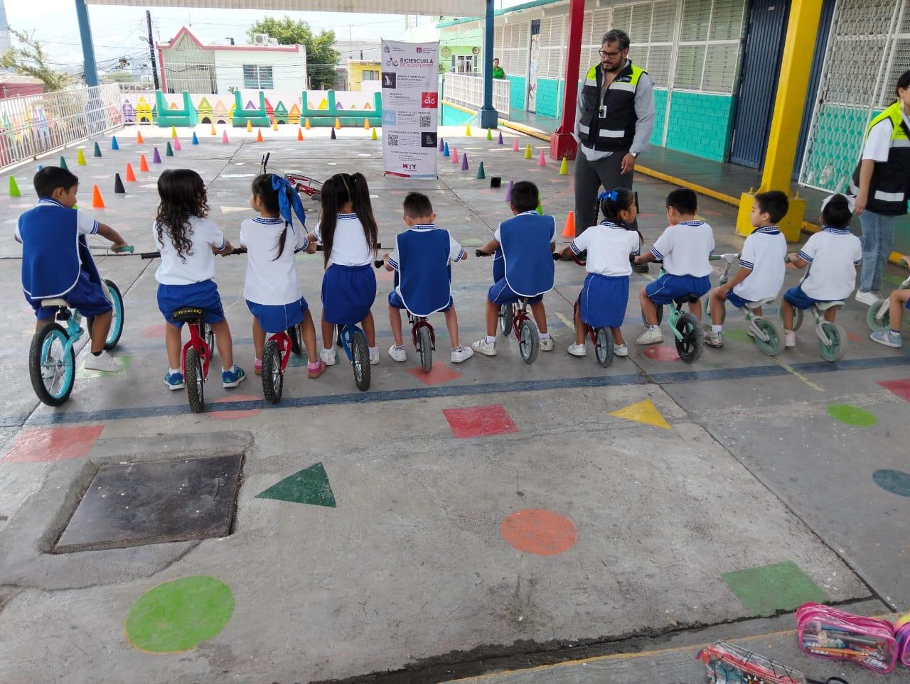 La medida es para brindar seguridad vial en la zona escolar ubicada en la colonia Sierra Ventana.