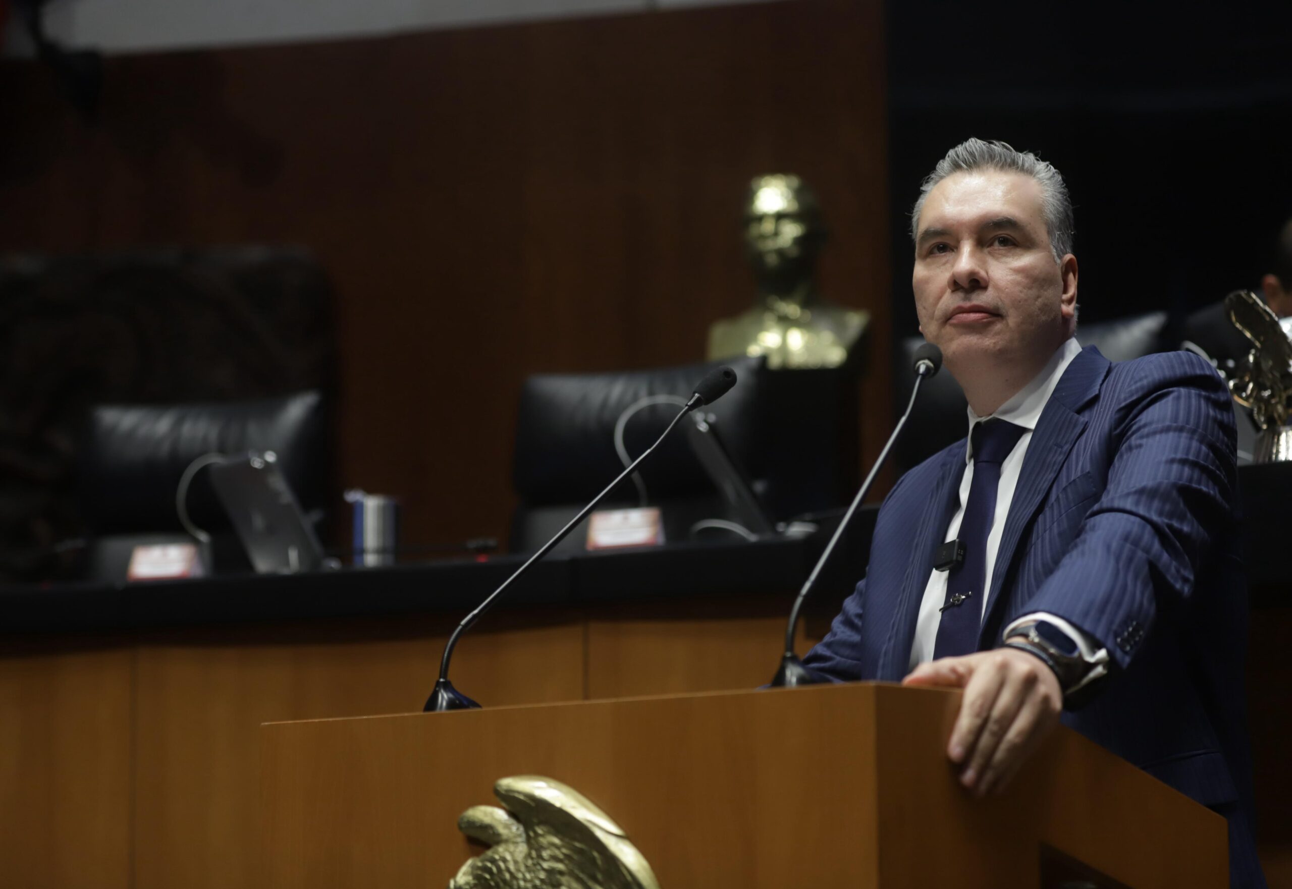 En defensa de la comunidad migrante, Fernández aseguró que “son mujeres y hombres honestos y trabajadores que cruzaron la frontera con la esperanza de una vida mejor.