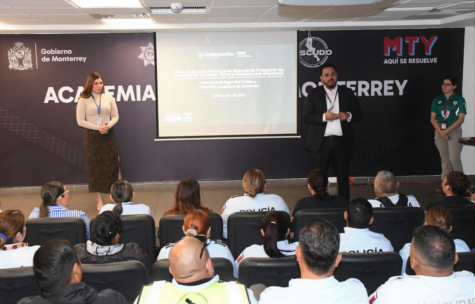 La sesión tuvo una duración de más de dos horas donde se reforzó el conocimiento y se resolvieron algunas dudas sobre los protocolos de atención a personas migrantes, recalcando estos en la protección a los menores.