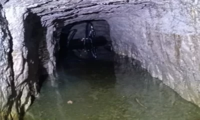 El colapso ocurrió a unos 300 metros de un ducto de Petróleos Mexicanos (Pemex), lo que refuerza la hipótesis de que se trataba de una excavación clandestina relacionada con el llamado “huachicoleo”.