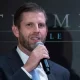 Eric Trump, hijo del presidente estadounidense Donald Trump, generó controversia al declarar que, si México disparara cohetes contra Estados Unidos, sería “decapitado en menos de cuatro segundos”.