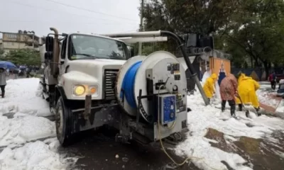 En la capital del país, la Secretaría de Seguridad Ciudadana activó la alerta roja en las alcaldías de Coyoacán, Álvaro Obregón y Tlalpan, donde se reportaron lluvias de hasta 70 mm, caída de árboles y bardas, así como anegamientos severos